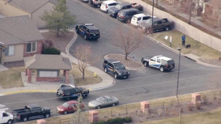 Νεότερες πληροφορίες για τους πυροβολισμούς στο Ντένβερ – Τι αναφέρει ο σερίφης για τους τραυματίες αστυνομικούς